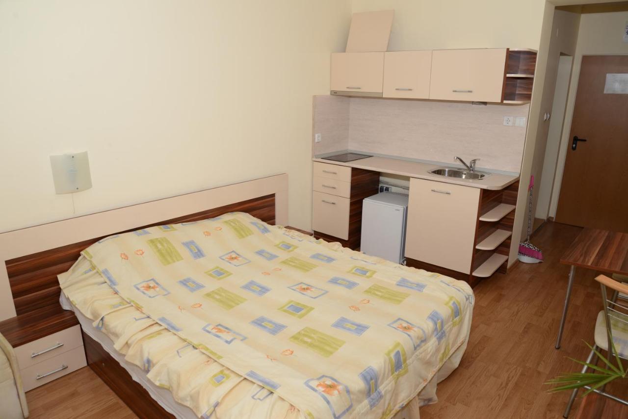 Hotel Riviera Rawda Zewnętrze zdjęcie